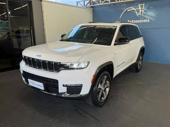 JEEP GRAND CHEROKEE 2.0 TURBO HÍBRIDO 4XE AT8 JEEP GRAND CHEROKEE 2.0 TURBO HÍBRIDO 4XE AT8